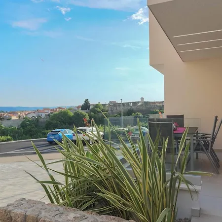 Luxury Residence Luca Krk Town Buitenkant foto